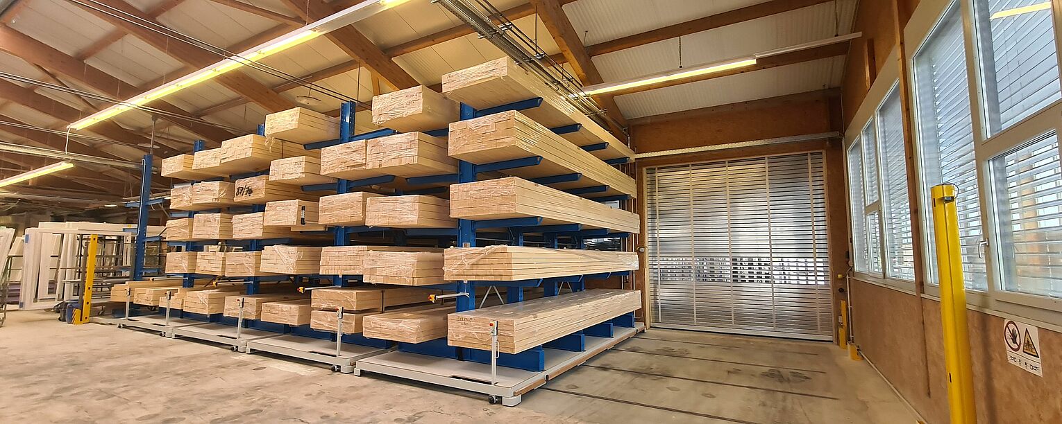 [Translate "Spain"] Mobile cantilever racking