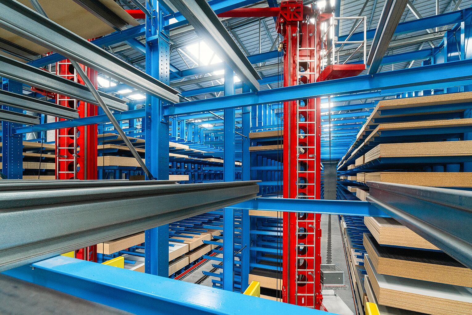 [Translate "Spain"] Cantilever racking